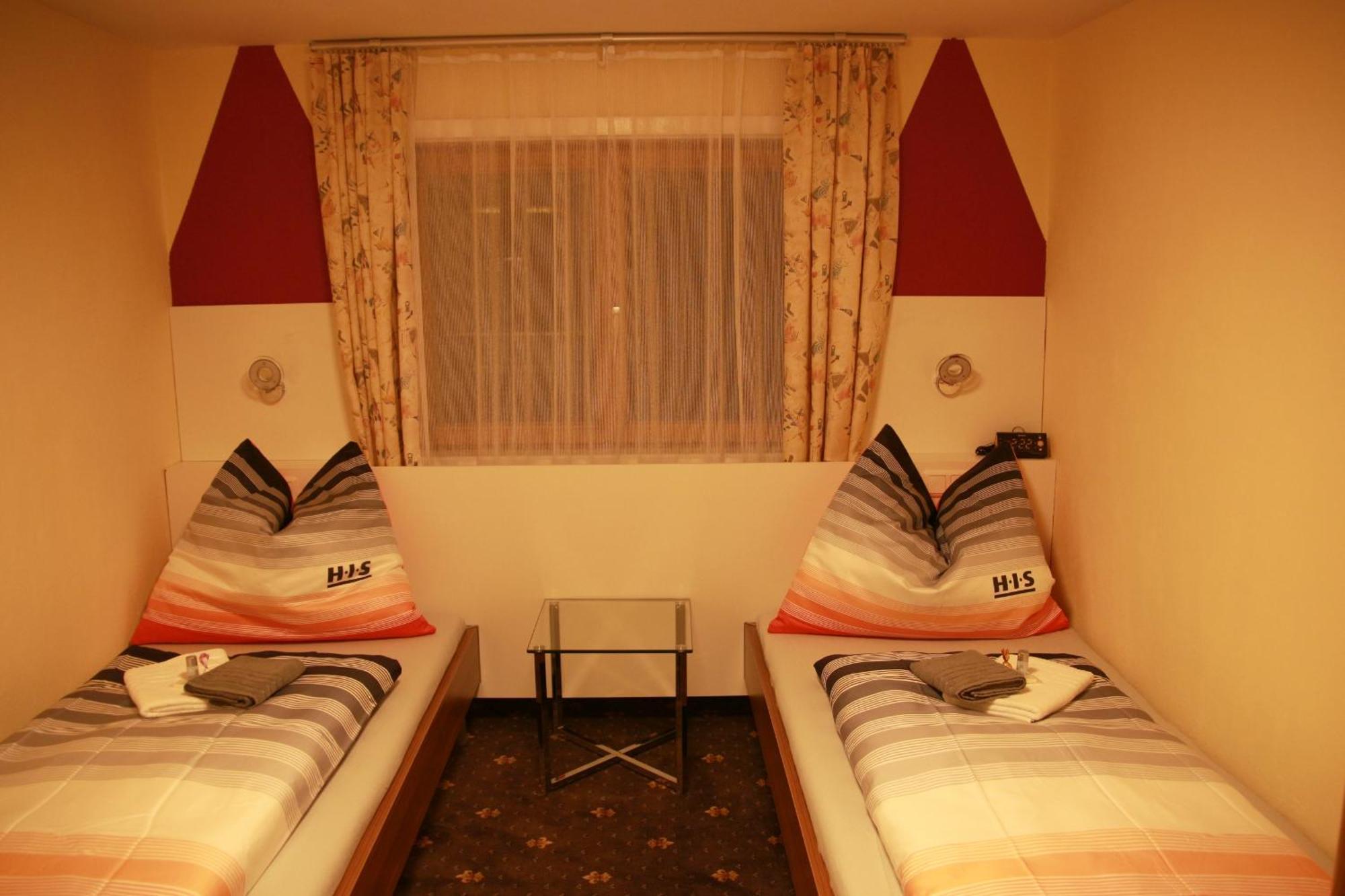 Hotel Haus Kartoner Schladming Habitación foto